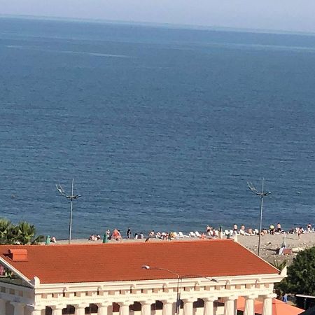 Apartment Sea Tower Khimshiashvili 15 บาทูมิ ภายนอก รูปภาพ